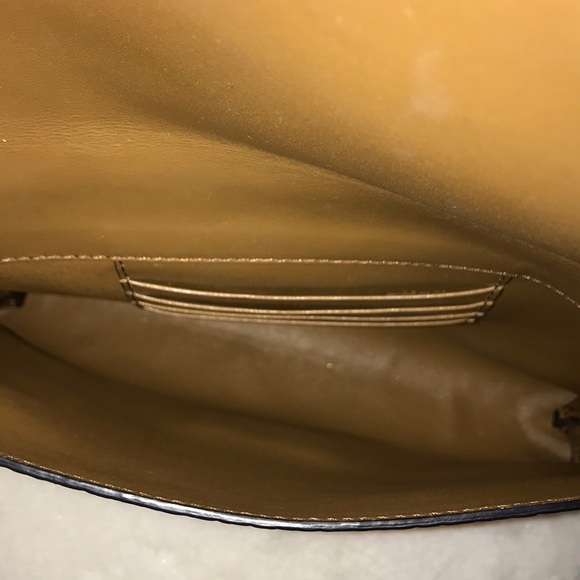 Burberry crossbody - Picture 4 of 5